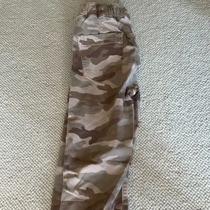 american eagle pink camo jeans